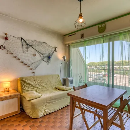 Bord De Apartment *